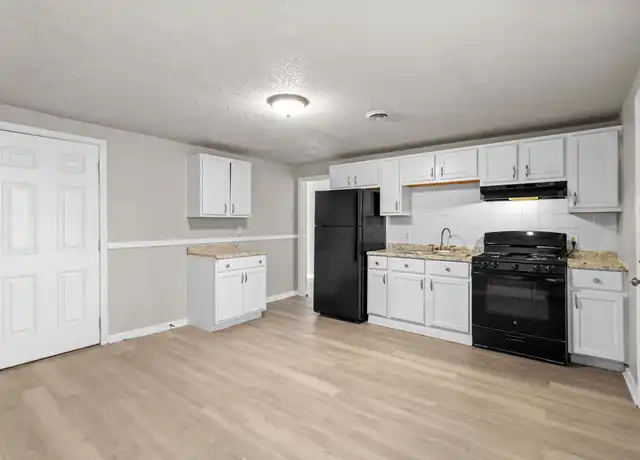 Property at 118 N Dade Ave, Saint Louis, MO, 63135, 3 beds, 1 bath, [object Object]