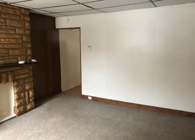 Property at 138 Marsden St, Pittsburgh, PA, 15207, 2 beds, 1 bath, [object Object]