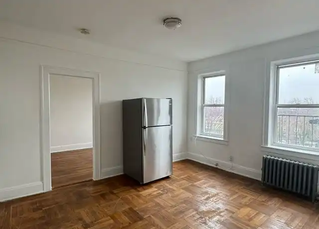 Property at 38 Kelly Pkwy Unit D3, Bayonne, NJ, 07002, 1 bed, 1 bath, [object Object]