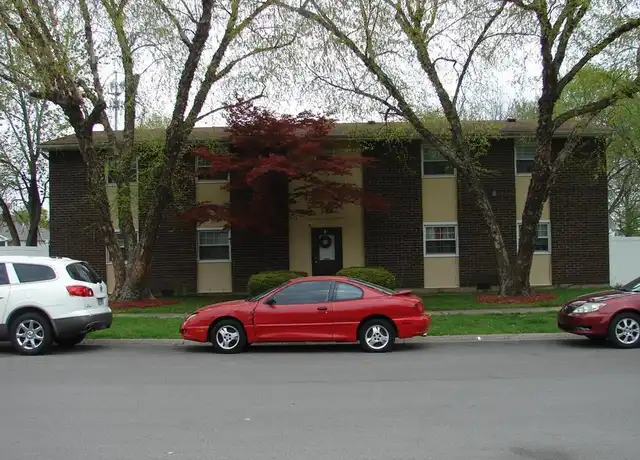 Property at 304 Estate Dr, O Fallon, IL, 62269, 2 beds, 1 bath, [object Object]