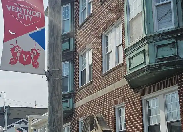 Property at 6215 Ventnor Ave Unit C5, Ventnor City, NJ, 08406, 1 bed, 1 bath, [object Object]
