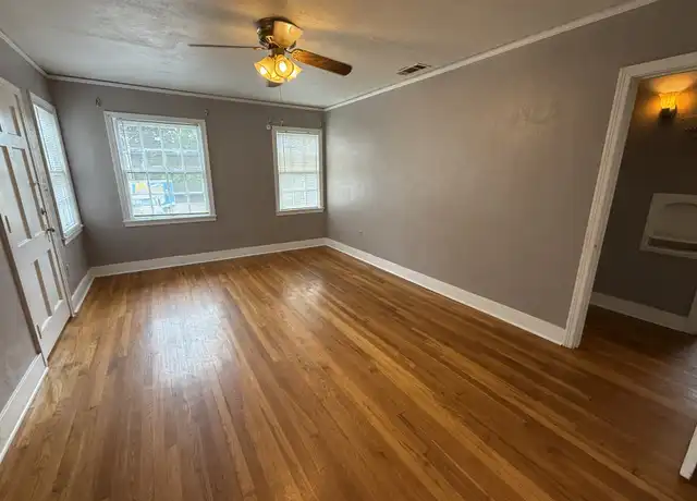 Property at 4134 N State St, Jackson, MS, 39206, 2 beds, 1 bath, [object Object]