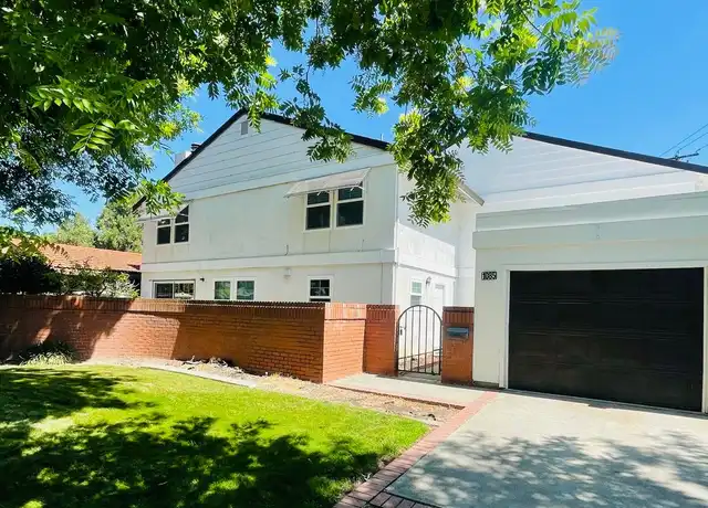 Property at 1085 Piedmont Dr, Sacramento, CA, 95822, 2 beds, 1.5 baths, [object Object]