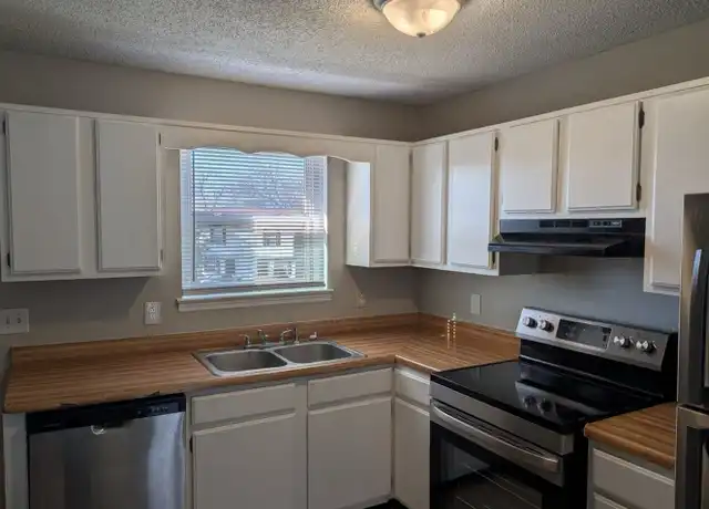 Property at 243 Walnut Crest Dr, Gallatin, TN, 37066, 2 beds, 1 bath, [object Object]