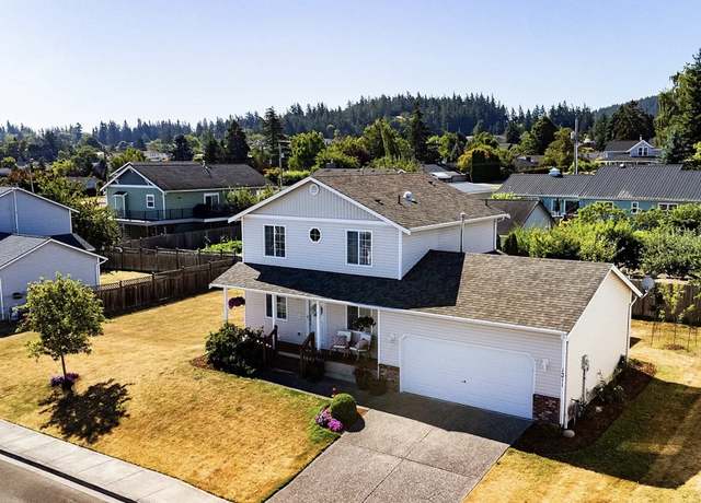 Photo of 1311 37th St, Anacortes, WA 98221