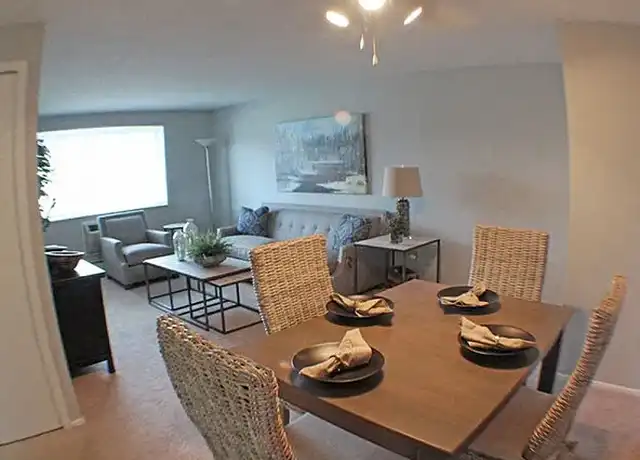 Property at Valley York Apartments - 6935 York Rd, Parma Heights, OH, 44130, 1 bed, 1 bath, [object Object]