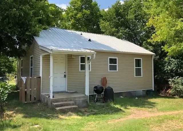 Property at 736 N Garland Ave, Fayetteville, AR, 72701, 2 beds, 1 bath, [object Object]