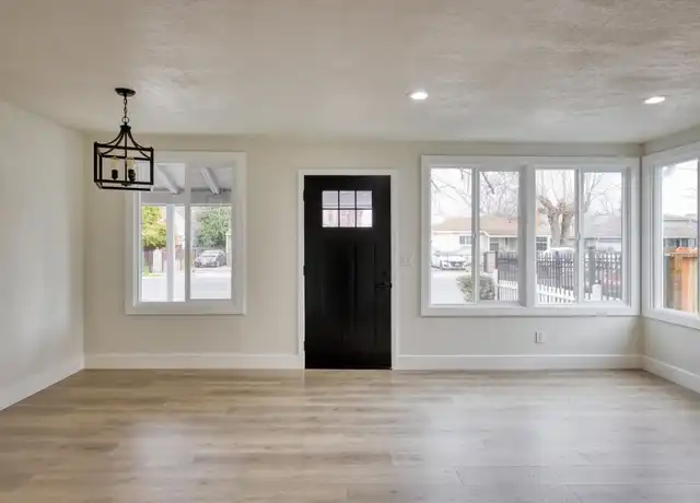 Property at 577 Capistrano Dr, Oakland, CA, 94603, 2 beds, 1 bath, [object Object]