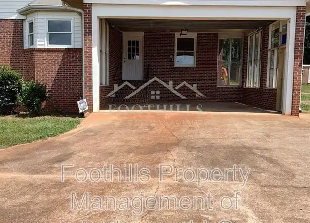 Property at 300 Bill Mouchet Rd, Starr, SC, 29684, 4 beds, 2 baths, [object Object]