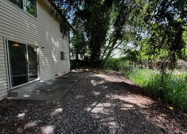 Property at 1315 21st St #3, Bellingham, WA, 98225, 2 beds, 1 bath, [object Object]