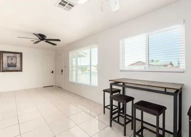 Property at 4117 W Alta Vista Rd, Phoenix, AZ, 85041, 1 bed, 1 bath, [object Object]