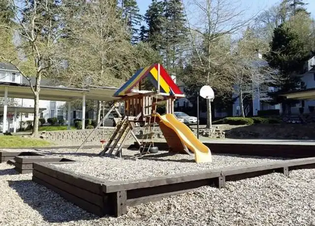 Property at Signature Apartments - 2033 NW Bobwhite Ln, Silverdale, WA, 98383, 3 beds, 2 baths, [object Object]