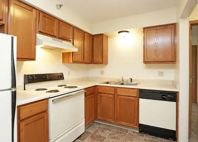 Property at Centennial Place - 901 7th Ave SE, Altoona, IA, 50009, 1-2 bed, 1 bath, [object Object]
