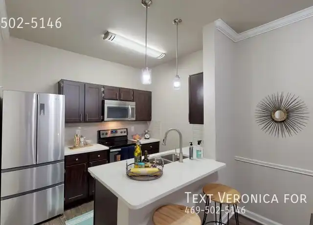 Property at 4211 Cabell Dr, Dallas, TX, 75204, 1 bed, 1 bath, [object Object]