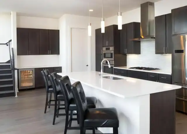 Property at 3200 McKinney Ave, Dallas, TX, 75204, 2 beds, 3 baths, [object Object]