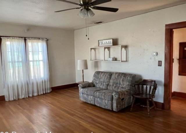 Photo of 515 W Main St, Crosbyton, TX 79322