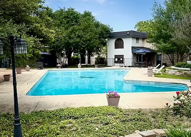 Photo of 2530 Harry Wurzbach Rd, San Antonio, TX 78209