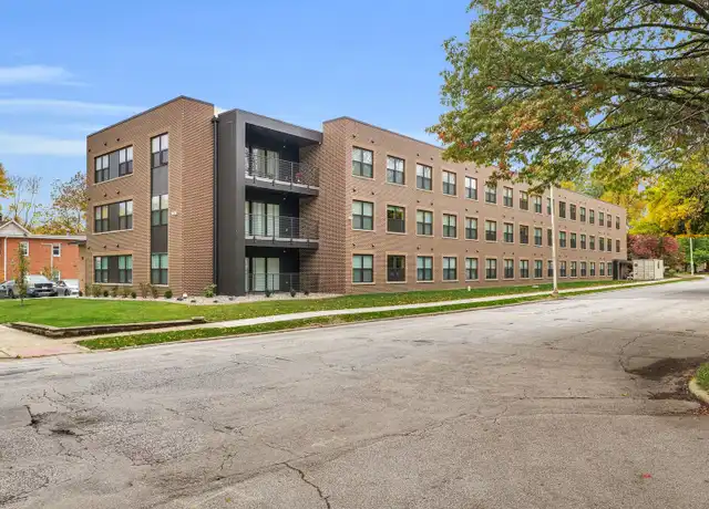 Property at 707 W Springfield Ave Unit 115, Urbana, IL, 61801, 2 beds, 1 bath, [object Object]