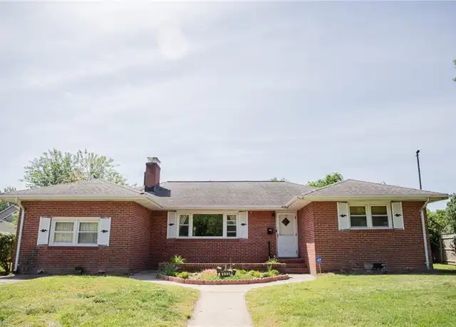 Property at 323 Shoreline Dr, Hampton, VA, 23669, 3 beds, 1.5 baths, [object Object]