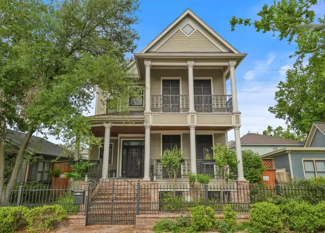 Property at 945 Waverly St, Houston, TX, 77008, 4 beds, 3.5 baths, [object Object]