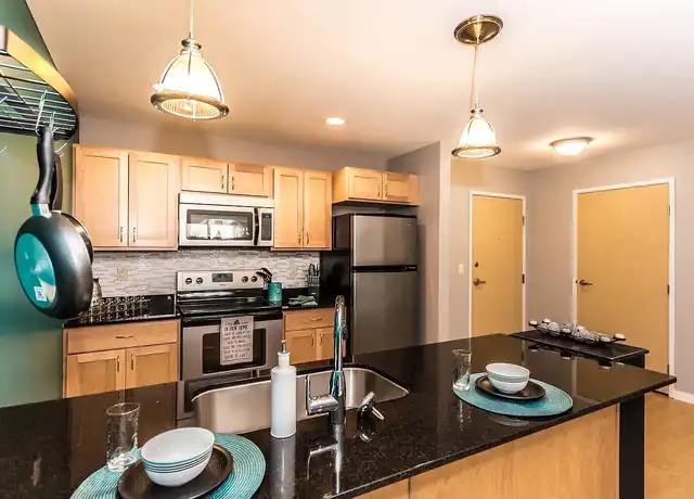 Property at Southpoint Apartments - 3450 Ruemmele Rd, Grand Forks, ND, 58201, 2-3 beds, 2 baths, [object Object]