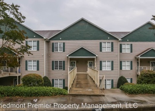 Pilot Mountain Apartments