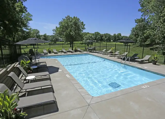 Photo of 14247 Valley View Rd, Eden Prairie, MN 55344