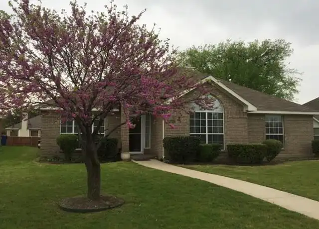 Property at 7607 Jennifer Ln, Frisco, TX, 75034, 3 beds, 2 baths, [object Object]