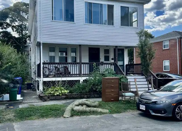 Property at 35 Hilton St, Arlington, MA, 02474, 2 beds, 1 bath, [object Object]