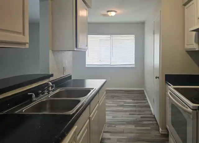 Property at 398 Duroux Rd Unit D, La Marque, TX, 77568, 2 beds, 2 baths, [object Object]