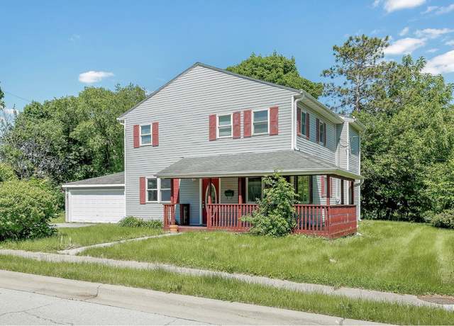 Photo of 804 N Van Buren St, Batavia, IL 60510