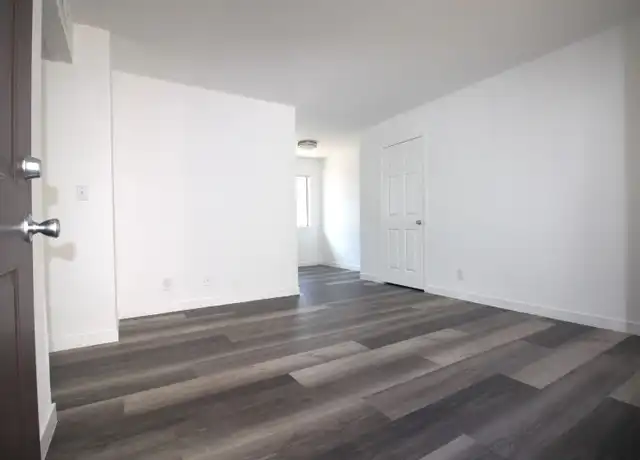 Property at 6628 Sylmar Ave Unit 3, Van Nuys, CA, 91405, 2 beds, 2 baths, [object Object]