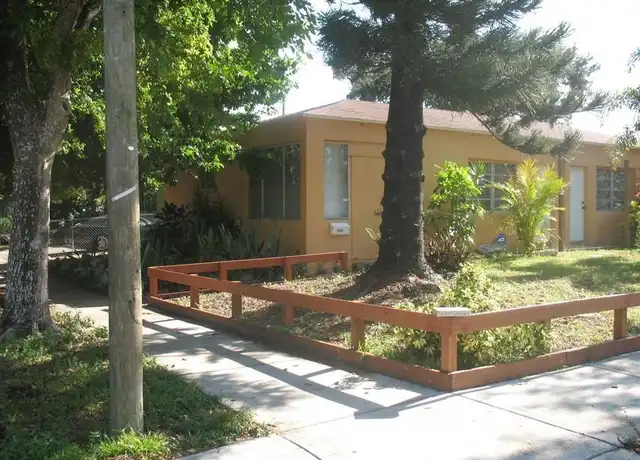 Property at 2000 Rodman St Unit 1, Hollywood, FL, 33020, 2 beds, 1 bath, [object Object]