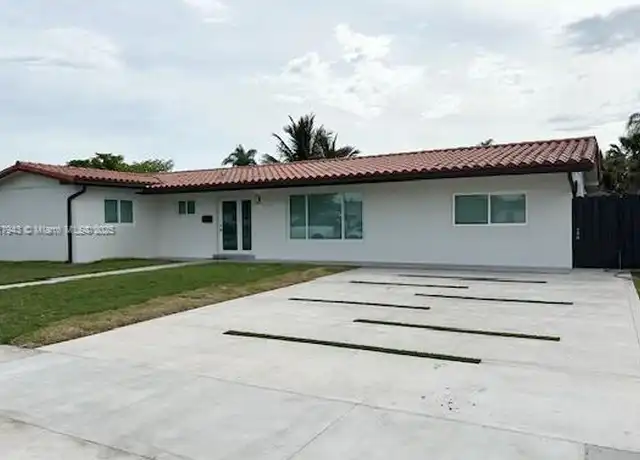 Property at 1710 SW 102nd Ave, Miami, FL, 33165, 3 beds, 2 baths, [object Object]
