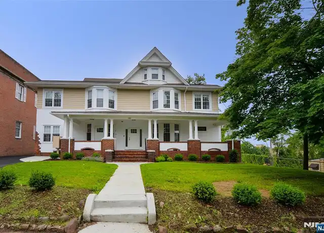 Property at 153 Dayton St Unit 3, Ridgewood, NJ, 07450, 2 beds, 1 bath, [object Object]