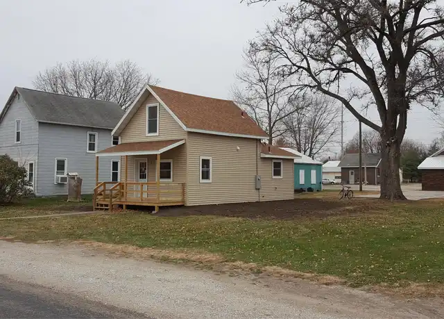 Property at 623 N 7th Ave, Washington, IA, 52353, 1 bed, 1 bath, [object Object]