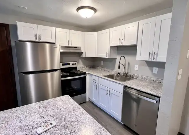 Property at 2732 Humboldt Rd Unit 9, Green Bay, WI, 54311, 1 bed, 1 bath, [object Object]