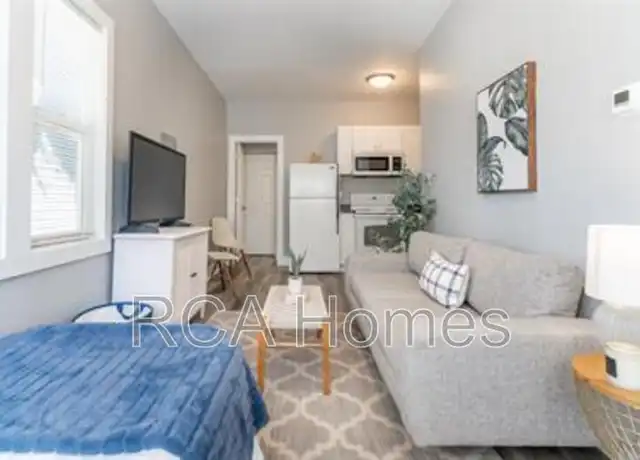 Property at 2831 N Kenwood Ave Unit 2, Indianapolis, IN, 46208, 1 bed, 1 bath, [object Object]