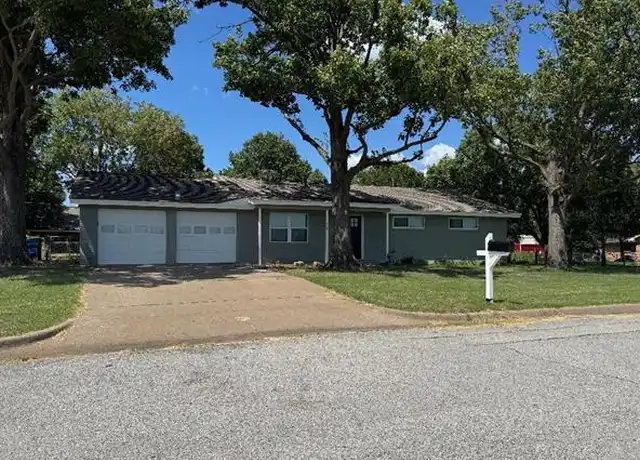 Property at 504 Pecan St, Crowley, TX, 76036, 3 beds, 2 baths, [object Object]