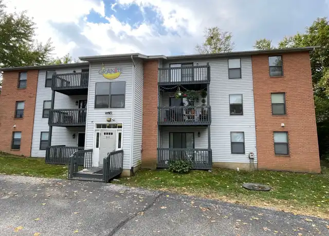 Property at 919 W 2nd St, Bloomington, IN, 47403, 2 beds, 1 bath, [object Object]