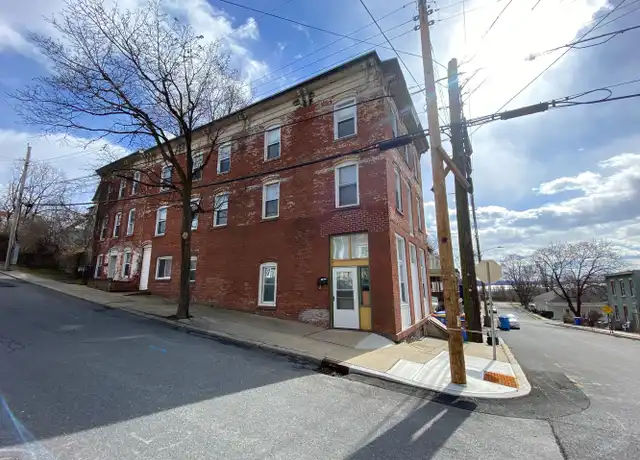 Property at 38 Gill St Unit 4, Kingston, NY, 12401, 1 bed, 1 bath, [object Object]