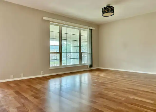 Property at 2101 Fountain View Dr Unit G, Houston, TX, 77057, 3 beds, 2 baths, [object Object]