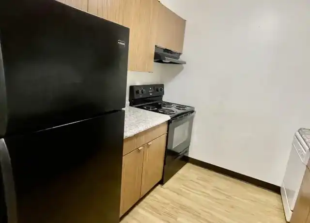 Property at 6350 Forward Ave Unit 25, Pittsburgh, PA, 15217, 3 beds, 2 baths, [object Object]