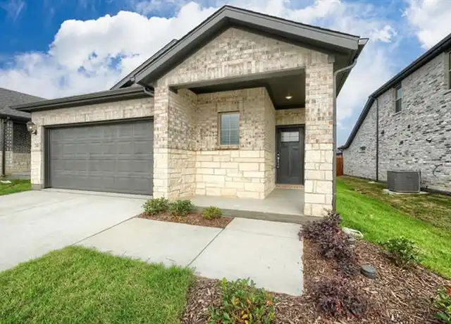 Property at 3909 Sandstone Ln, McKinney, TX, 75072, 3 beds, 2 baths, [object Object]