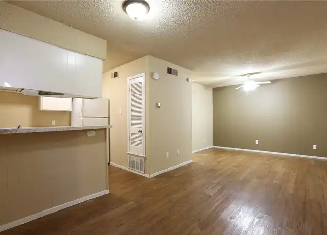 Property at 4415 Avenue B Unit 102, Austin, TX, 78751, 0 beds, 1 bath, [object Object]