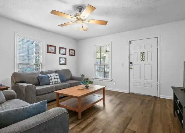 Property at 818 Avenue B NE, Rome, GA, 30165, 2 beds, 2 baths, [object Object]