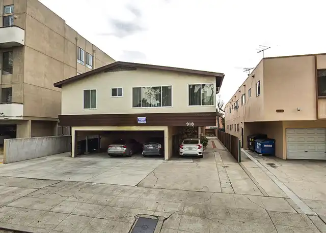 Property at 918 S Bedford St, Los Angeles, CA, 90035, 1 bed, 1 bath, [object Object]