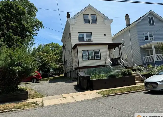 Property at 423 Cedar Ave Unit 3, Highland Park, NJ, 08904, 1 bed, 1 bath, [object Object]