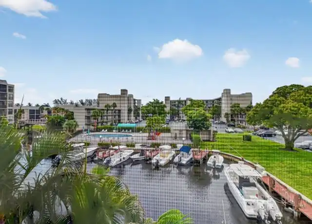 Property at 4 Royal Palm Way #3070, Boca Raton, FL, 33432, 2 beds, 2 baths, [object Object]