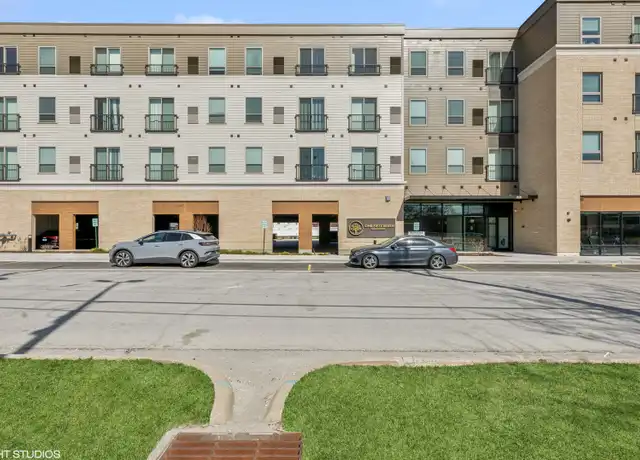 Property at 4800 157th St Unit 413, Oak Forest, IL, 60452, 1 bed, 1 bath, [object Object]